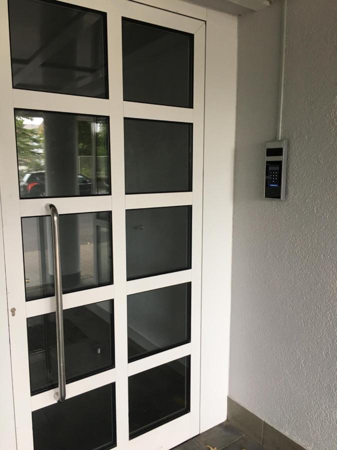 Special Apartment - Stadtnah, Balkon, Parkplatz, E-Ladestation, Gitterbox Fuer Fahrraeder, Fitnessstudio Кобленц Екстер'єр фото